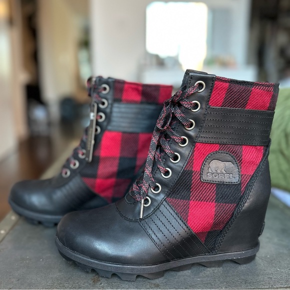 SOREL Lexie Wedge Boots in Tartan Black - Picture 8 of 13